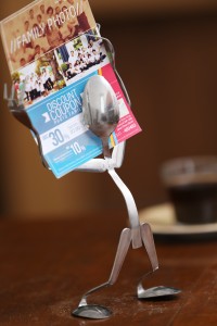 tempat brosur/no meja